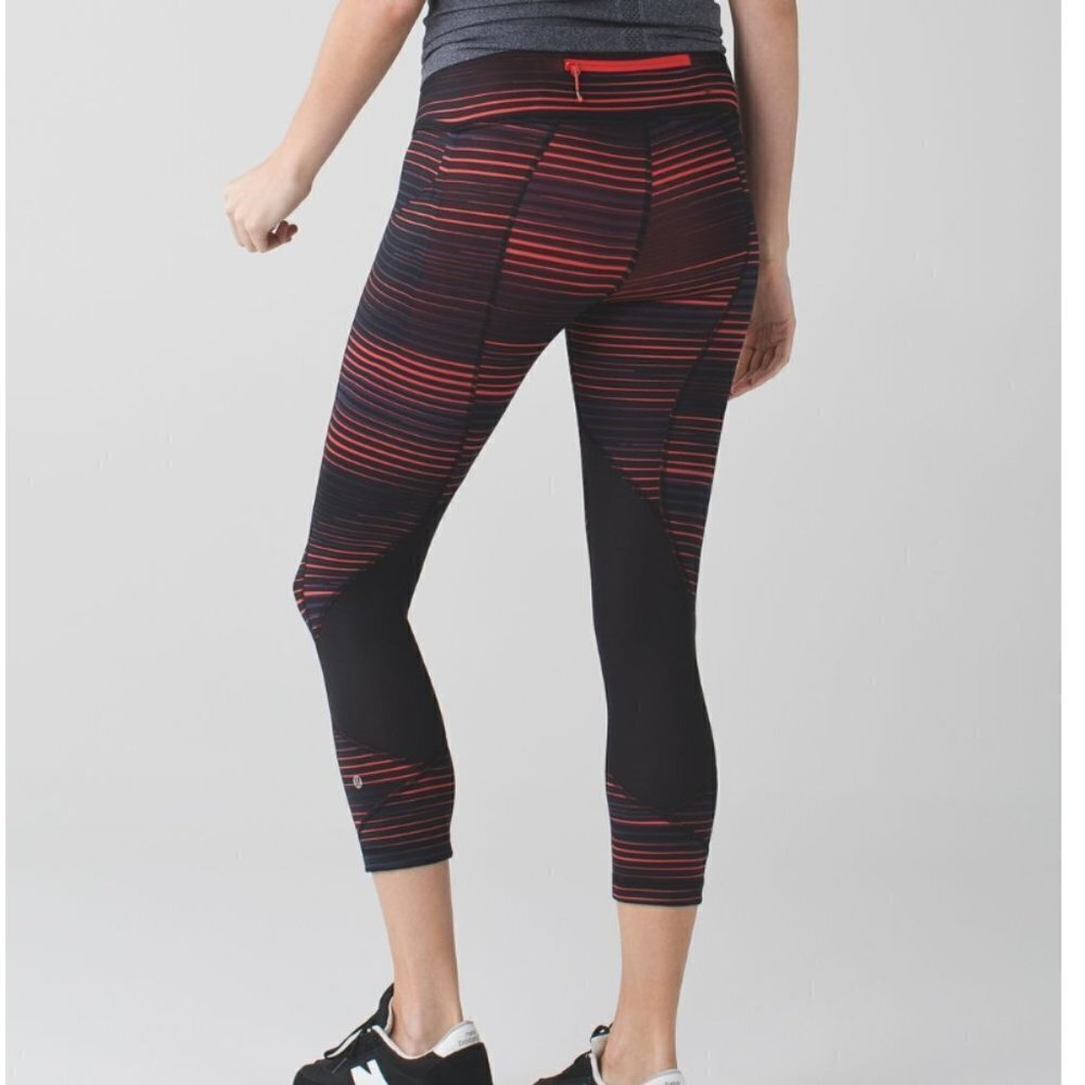 Lululemon Pace Rival Crop Twisted Dune Alarming Black size 6 - Picture 2 of 8